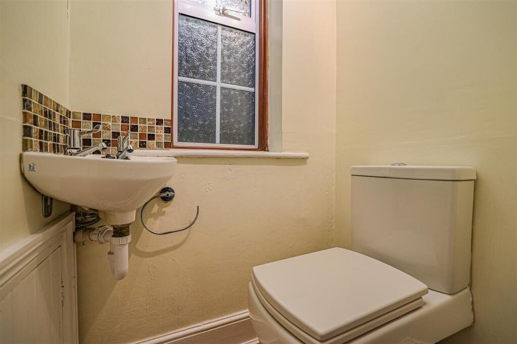 Additional image 13 of Luton Road, Harpenden, AL5