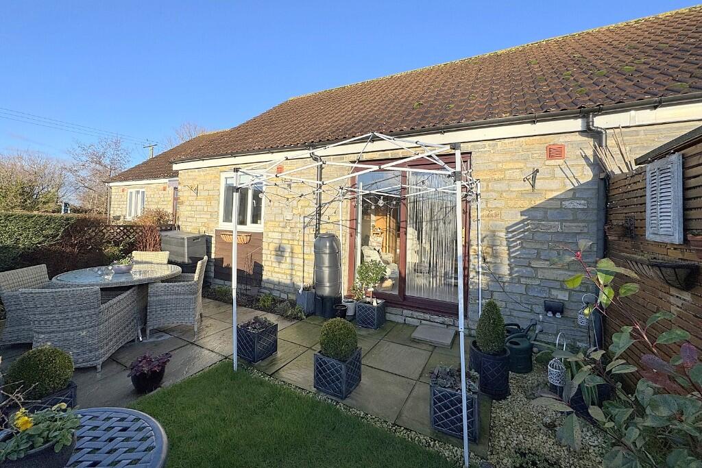 Additional image 10 of Queen Camel BA22