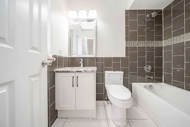 Additional image 35 of 137 Seaside Circ