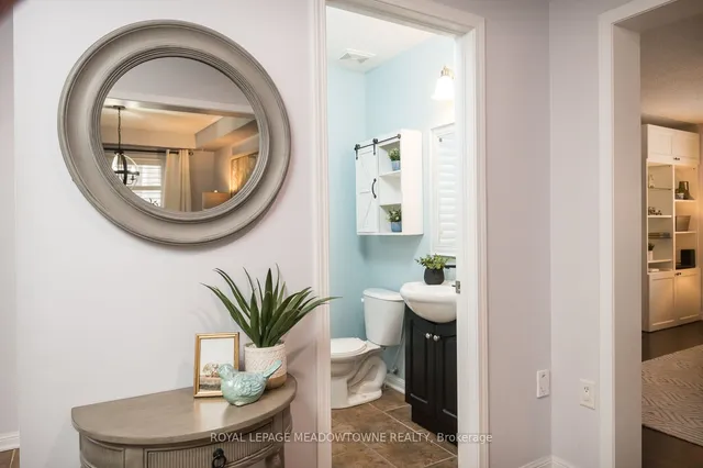 Additional image 6 of 988 Clark Blvd