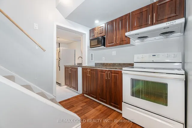 Additional image 26 of 11 Horatio Crt