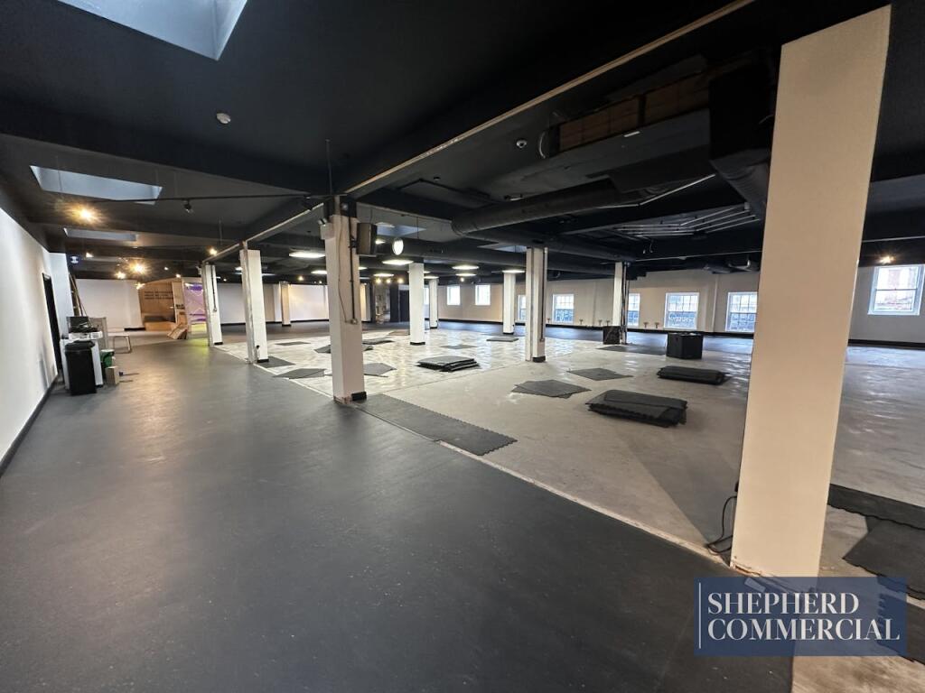 Additional image 5 of 90 High Street, Solihull, B91 3TA