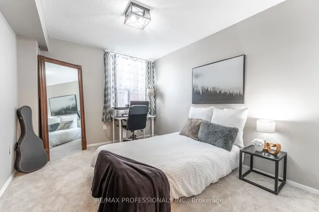 Additional image 26 of 4064 Lawrence Ave Unit 515