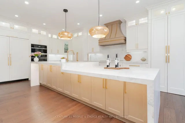 Additional image 15 of 39 Huntspoint Dr