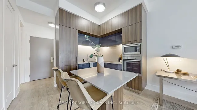 Additional image 10 of 15 Merchants Wharf Unit 1208