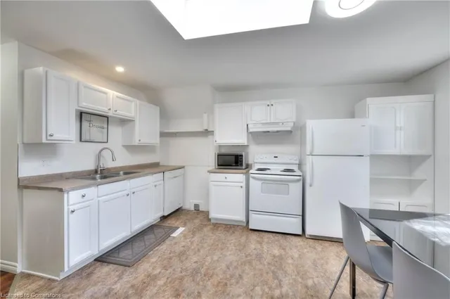 Additional image 17 of 331 Park St Unit 2