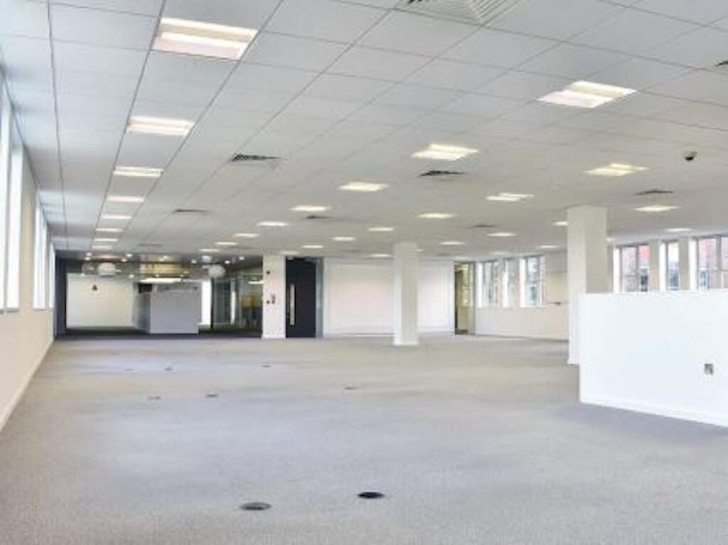 Additional image 3 of 4 Victoria Square, Victoria Street, St. Albans, AL1 3TF