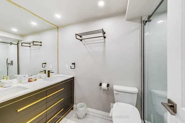 Additional image 9 of 2045 Lake Shore Blvd Unit 1110