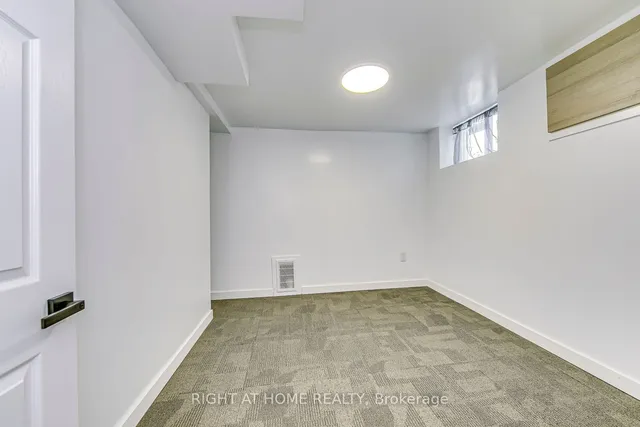 Additional image 32 of 77 Hope Ave