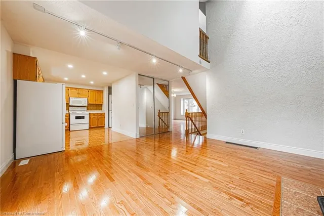 Additional image 12 of 105 Wilson St Unit 17