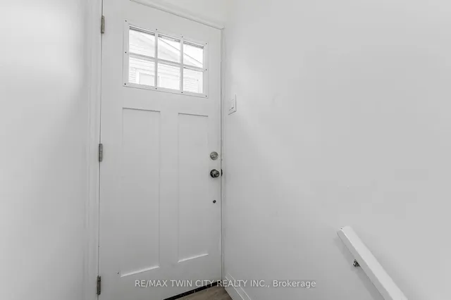 Additional image 22 of 16 Overlea Cres