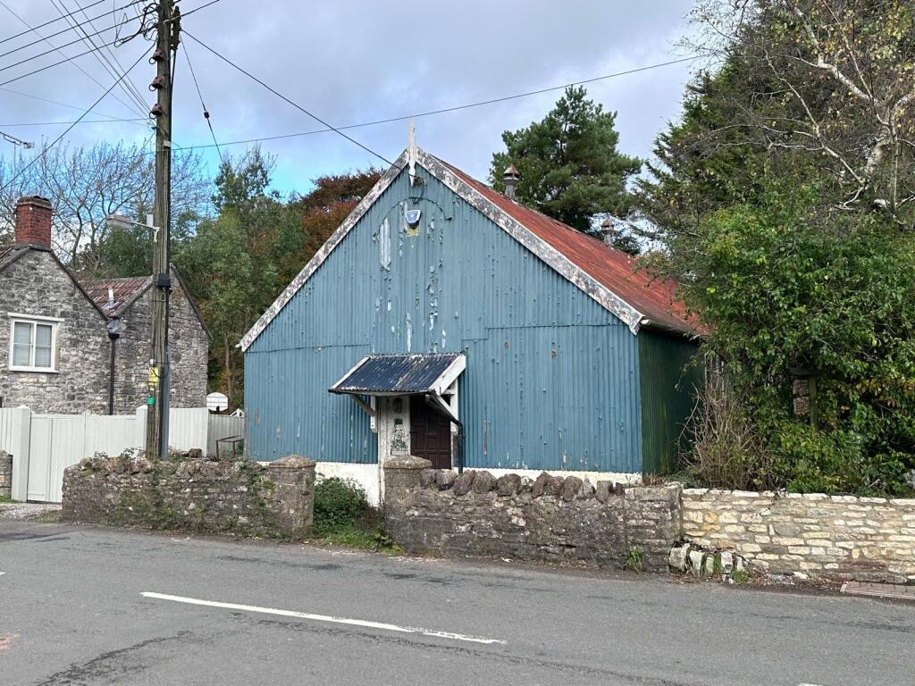 Additional image 7 of Former Social Club with potential for a range of uses