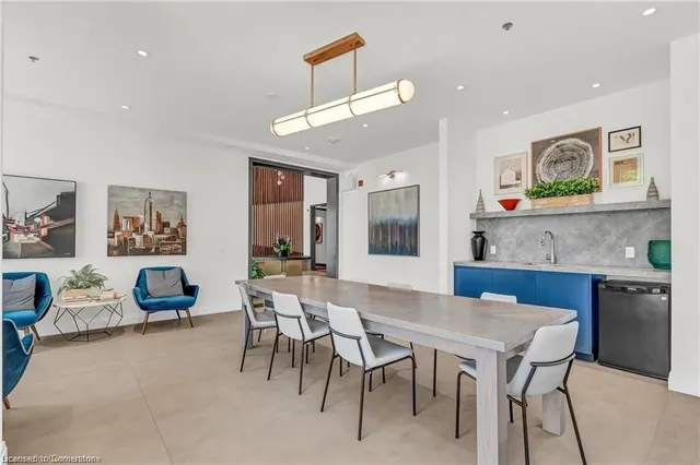 Additional image 6 of 121 Highway 8 Unit 102