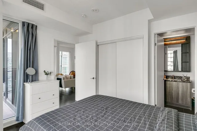 Additional image 22 of 125 Blue Jays Way St Unit 4608