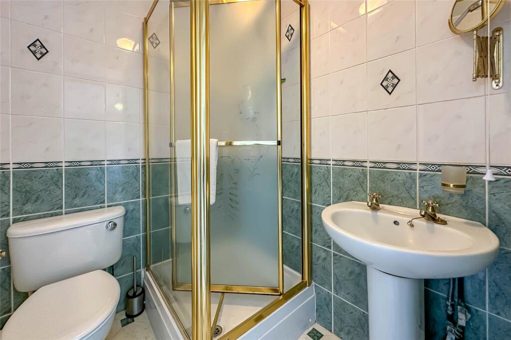 Additional image 22 of Oakwood Drive, St. Albans, Hertfordshire, AL4