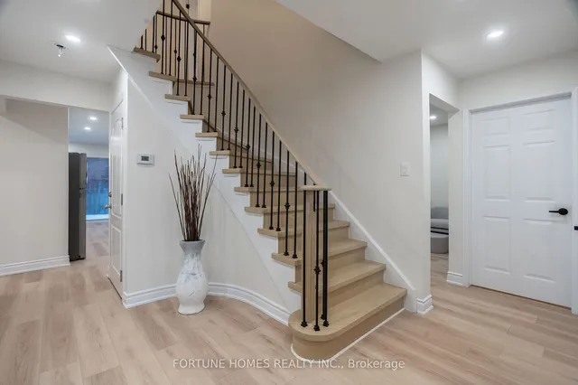 Additional image 2 of 3 lilly Cres