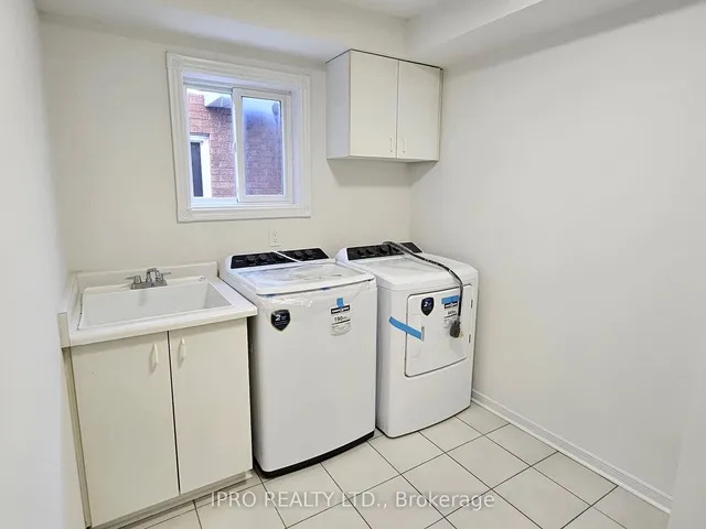 Additional image 10 of 23 Woodlot Cres