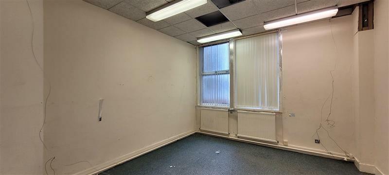 Additional image 6 of Upper Floors, 32 Manchester Road, Burnley, Lancashire, BB11 1HH