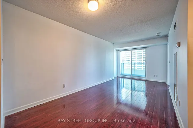 Additional image 7 of 8 Park Rd Unit 2016