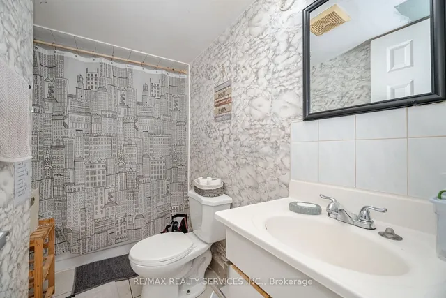 Additional image 37 of 12 Courtleigh Sq