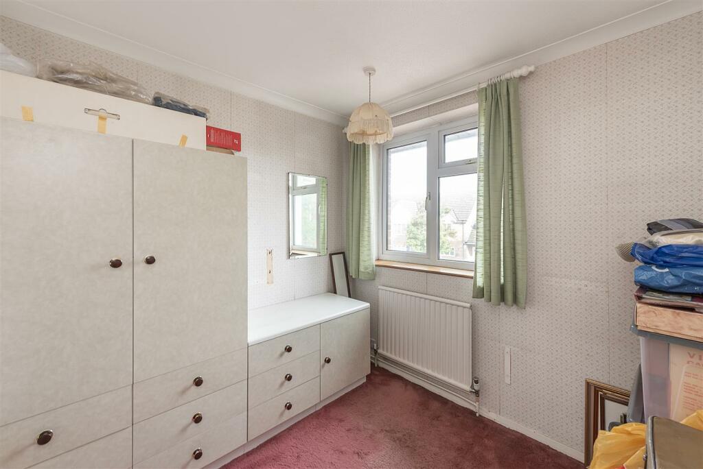 Additional image 8 of Waveney Road, Harpenden
