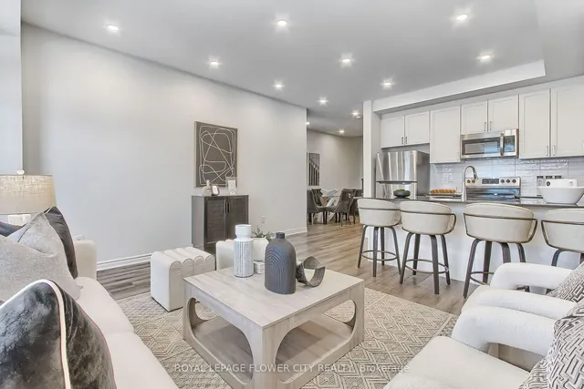 Additional image 15 of 1565 Moira Cres