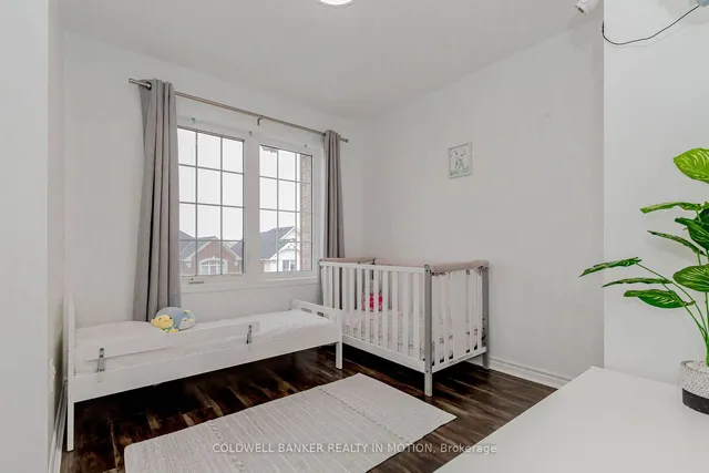 Additional image 33 of 1151 Duignan Cres