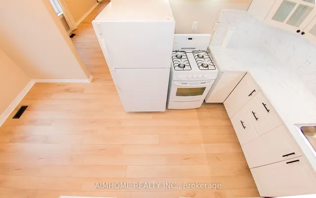 Additional image 9 of 160 Ivon Ave