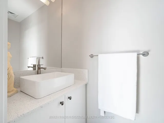 Additional image 20 of 55 East Liberty St Unit 512