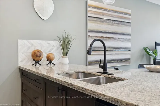 Additional image 14 of 118 KING STREET EAST Unit 313