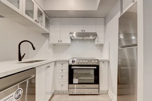 Additional image 9 of 909 Bay St Unit 716