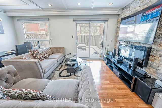Additional image 13 of 112 Collins Cres Unit 111
