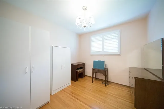 Additional image 16 of 783 Lawrence Rd