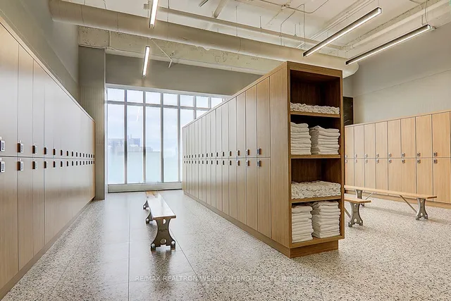 Additional image 31 of 488 University Ave Unit 2012