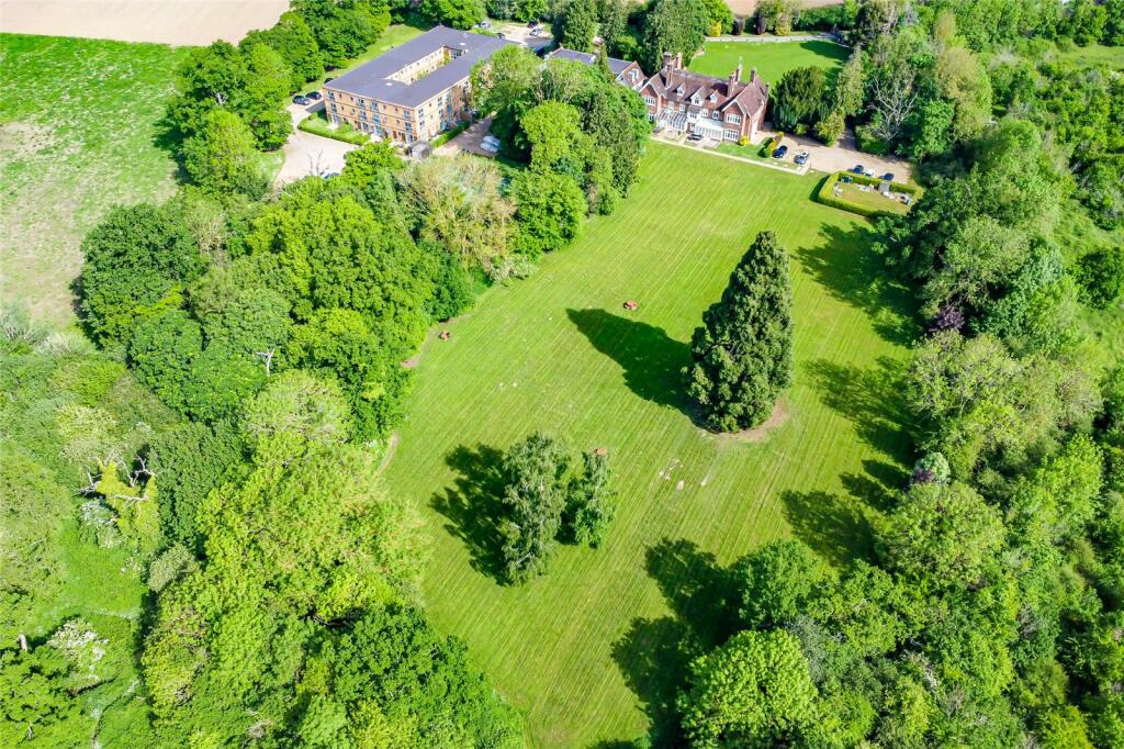 Additional image 11 of Astwick Manor, Coopers Green Lane, Hatfield, Hertfordshire, AL10