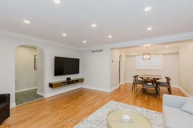 Additional image 31 of 2344 Devon Rd