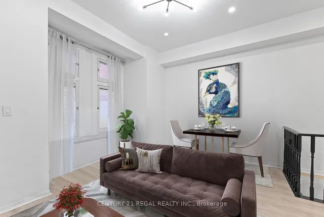 Additional image 9 of 228 St George St Unit 3