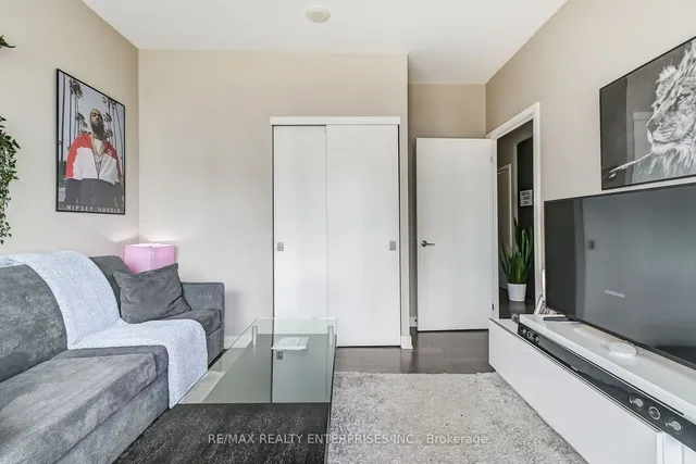 Additional image 22 of 1 Market St Unit 1413