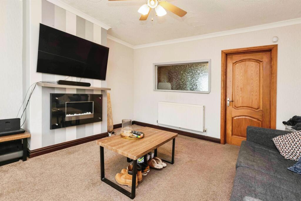 Additional image 2 of Henlow Road, BIRMINGHAM