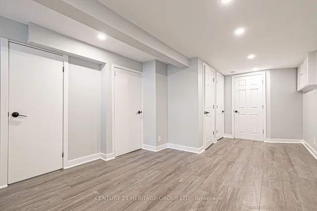 Additional image 18 of 97 Eileen Ave