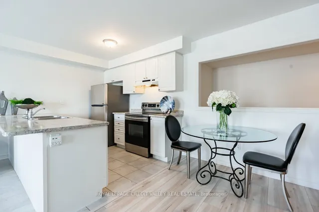 Additional image 6 of 200 Veterans Dr Unit 6