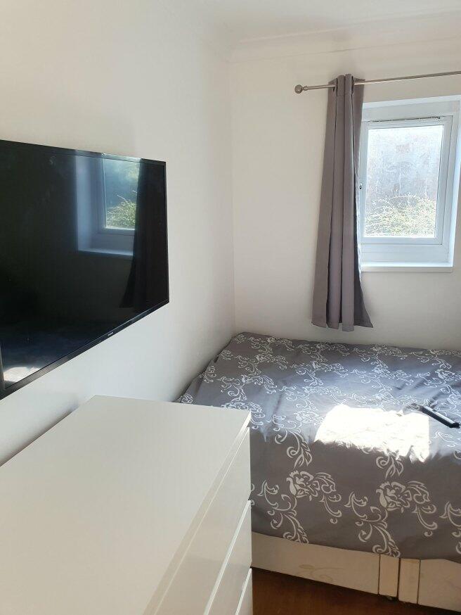 Additional image 2 of Brough Close