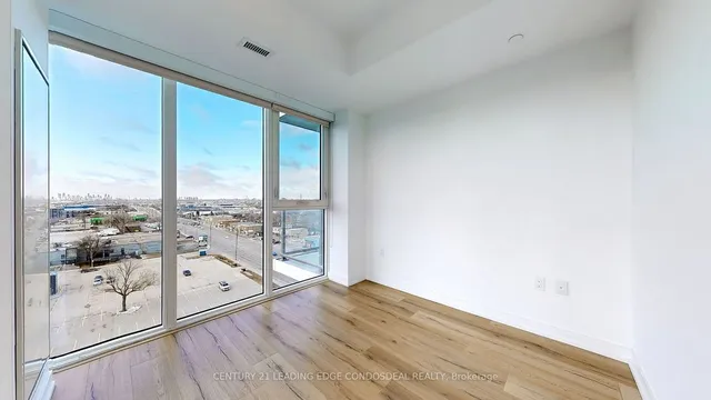 Additional image 11 of 1195 The Queensway St Unit 908
