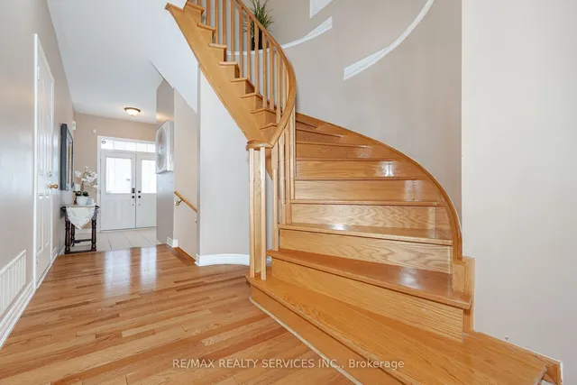 Additional image 12 of 25 Pape Dr