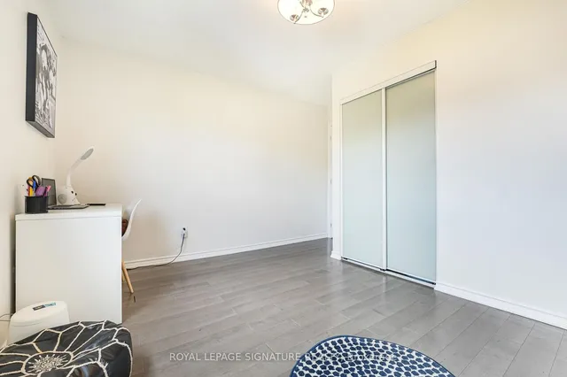 Additional image 26 of 1521 Ealing Crt