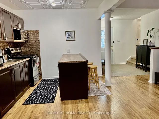 Additional image 13 of 453 Woodview Rd Unit 7