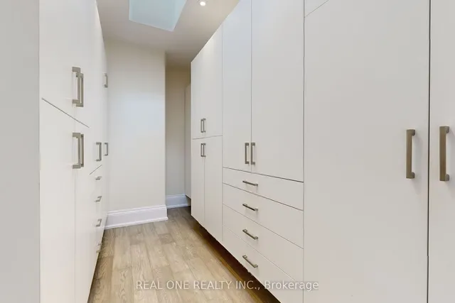 Additional image 28 of 12 Resolution Cres