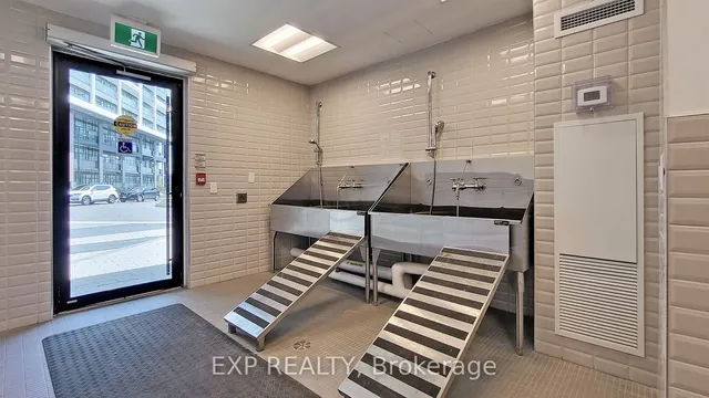 Additional image 27 of 50 George Butchart Dr Unit 715