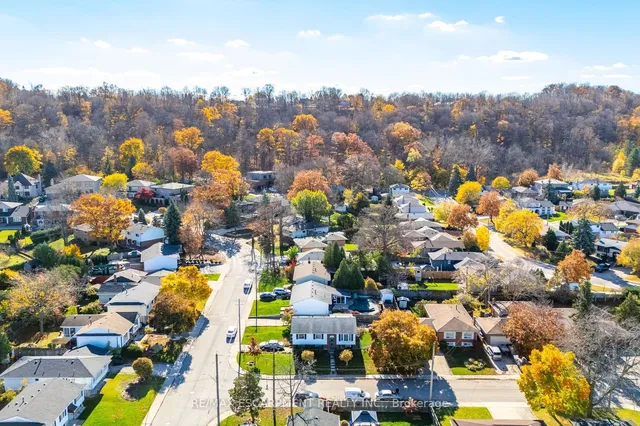 Additional image 2 of 44 CAPILANO Dr