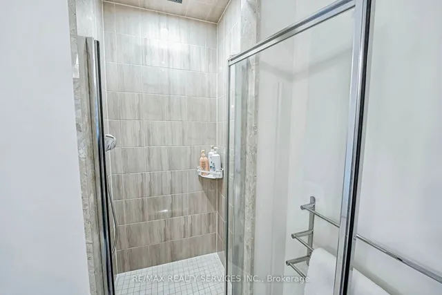 Additional image 26 of 5 Sinatra St